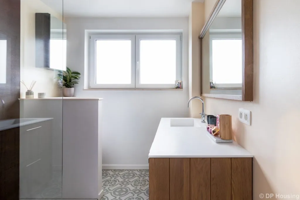 PVC ramen DP Housing installatie